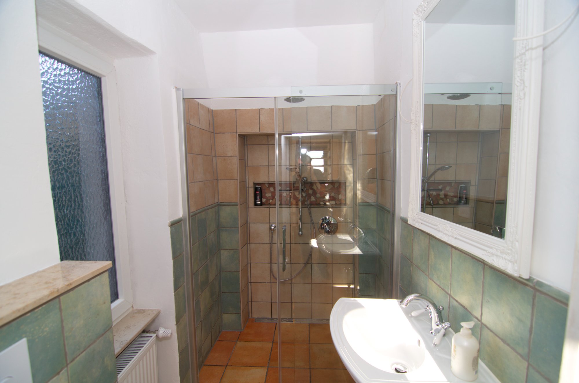 Bad mit Dusche